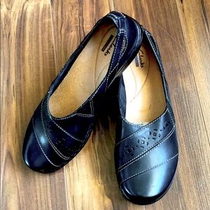 Clarks Flat shoes 👠